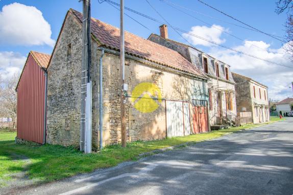Maison à rénover avec hangar