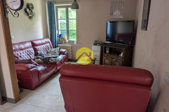 Longère 212m².Dépendances 450m²