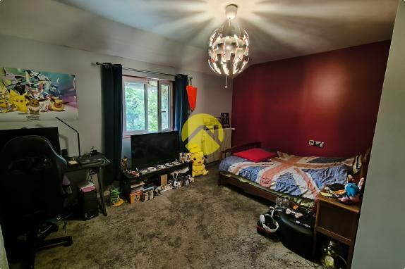 Longère 212m².Dépendances 450m²