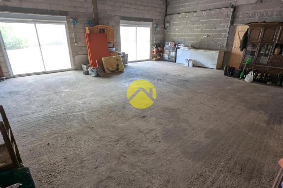 Longère 212m².Dépendances 450m²