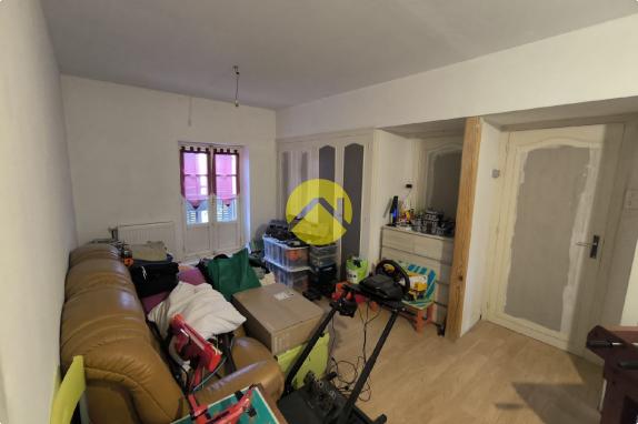 Longère 212m².Dépendances 450m²