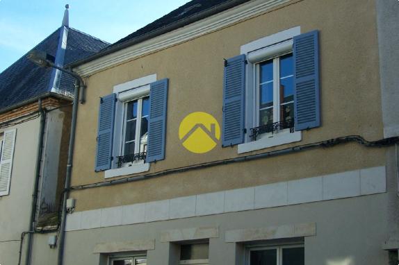 MAISON DE VILLE RENOVEE AVEC GOUT
