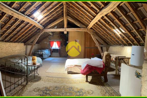 LONGERE 2 Chambres