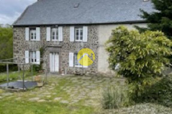 Maison / Pavillon Pierrefort, 6 pièces à vendre