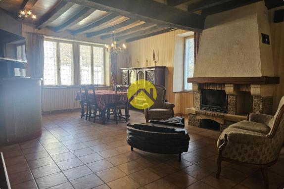 MAISON FAMILIALE