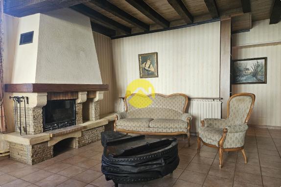 MAISON FAMILIALE