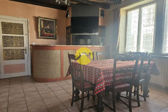 MAISON FAMILIALE