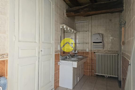 MAISON FAMILIALE