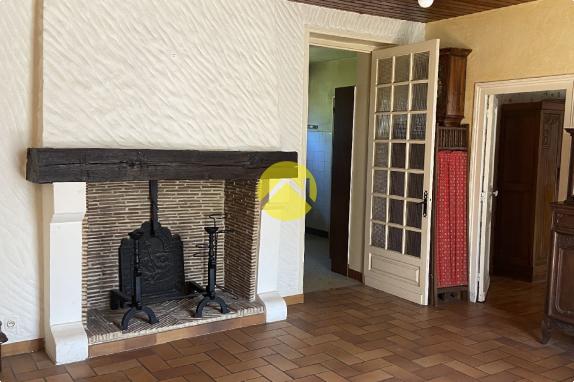 Jolie maison dans un village dynami