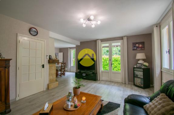 Charmante maison avec deux garages