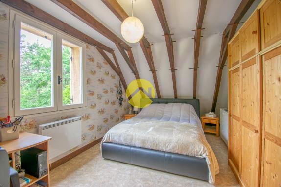 Charmante maison avec deux garages