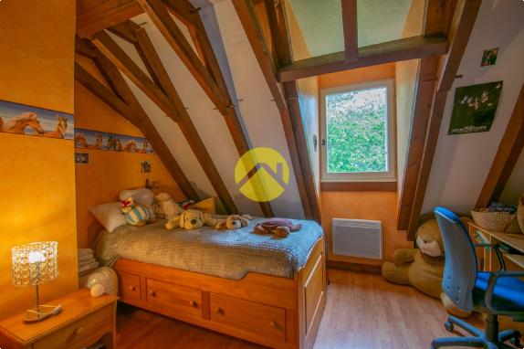 Charmante maison avec deux garages