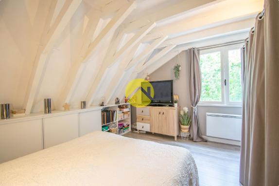 Charmante maison avec deux garages