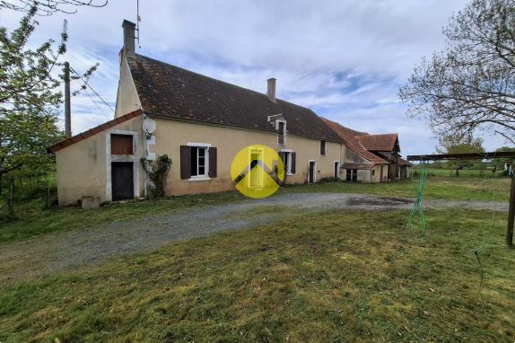 Fermette / Longere   de plus  1 Ha Lignieres, 3 pièces à vendre