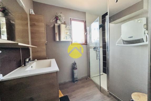 Villa T6 au calme