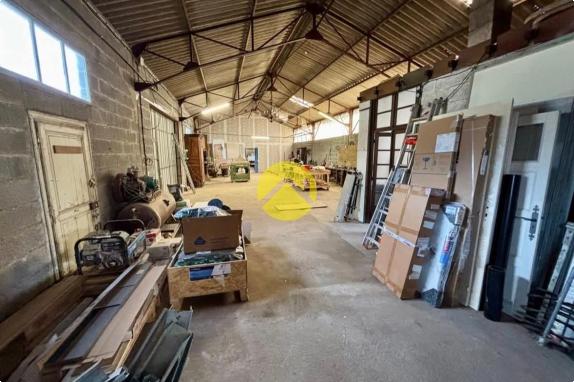 ENTREPOT BELLE VISIBILTE 500 M² 