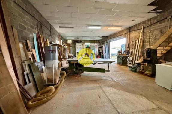 ENTREPOT BELLE VISIBILTE 500 M² 