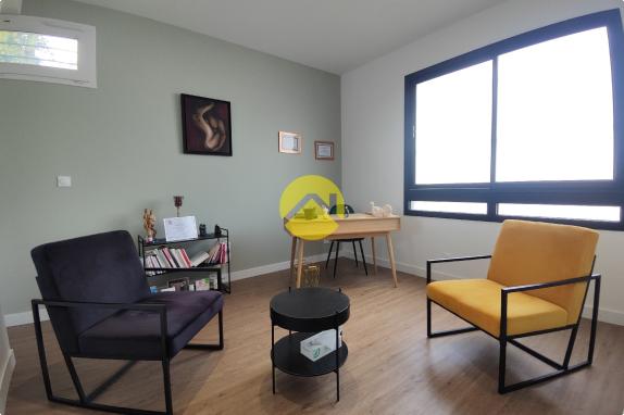 ENTREPOT BELLE VISIBILTE 500 M² 