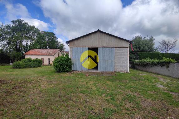 ENTREPOT BELLE VISIBILTE 500 M² 