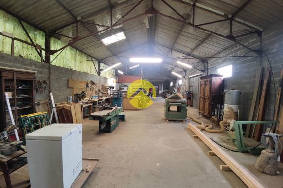 ENTREPOT BELLE VISIBILTE 500 M² 