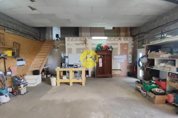 ENTREPOT BELLE VISIBILTE 500 M² 