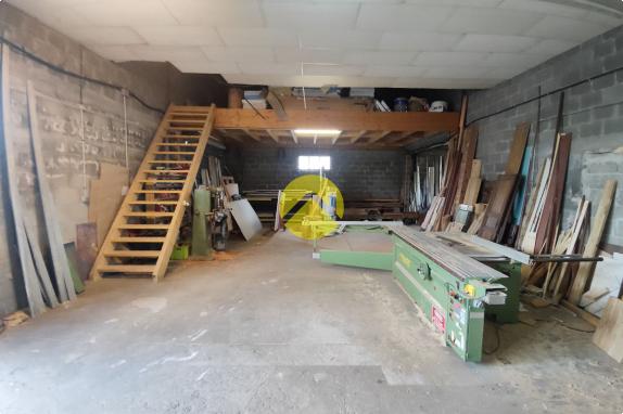ENTREPOT BELLE VISIBILTE 500 M² 