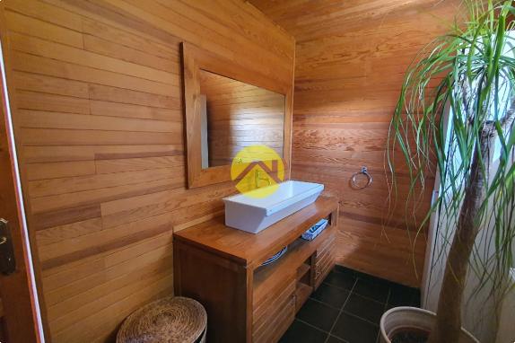 Maison sur 18 833 m²