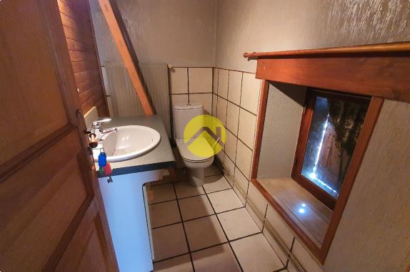 Maison sur 18 833 m²