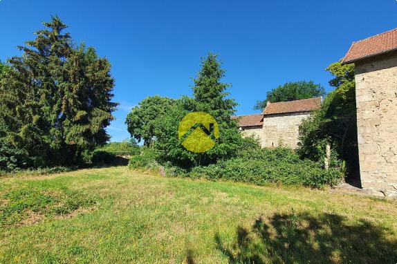 Maison sur 18 833 m²