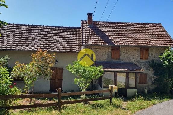 Maison sur 18 833 m²