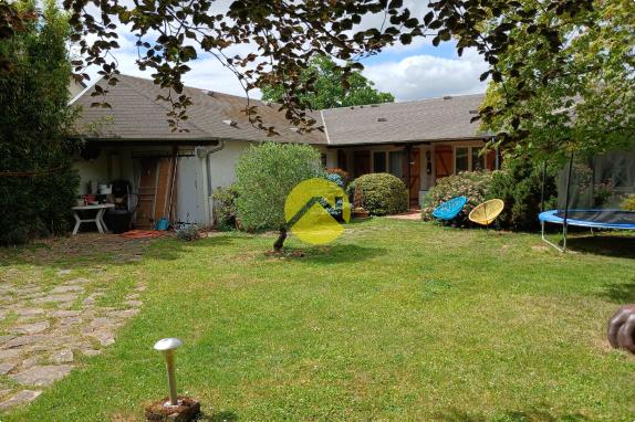 2 maisons et grands garages