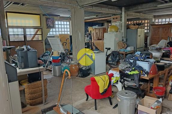 2 maisons et grands garages