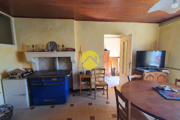 Maison familiale avec dépendances