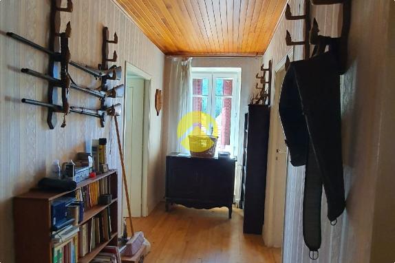 Maison familiale avec dépendances