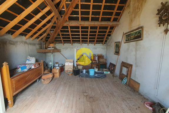 Maison familiale avec dépendances