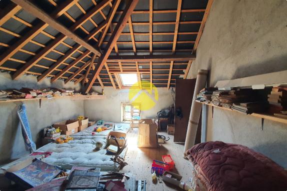 Maison familiale avec dépendances