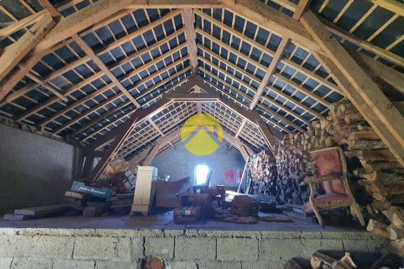 Maison familiale avec dépendances