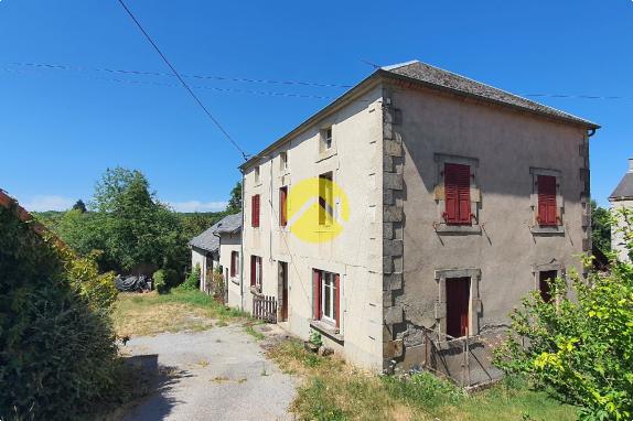 Maison familiale avec dépendances