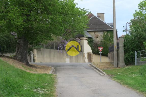 2 maisons avec garage et jardin