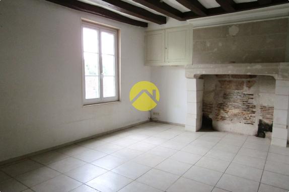 Maison + dépendance troglodyte