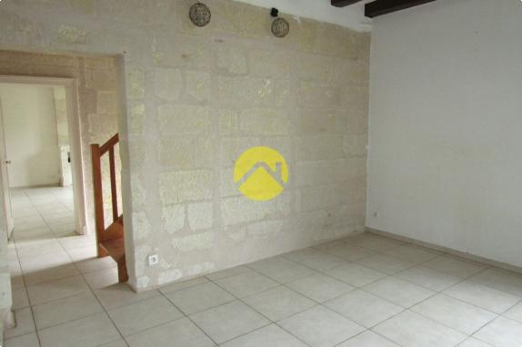 Maison + dépendance troglodyte