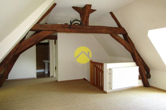 Maison + dépendance troglodyte
