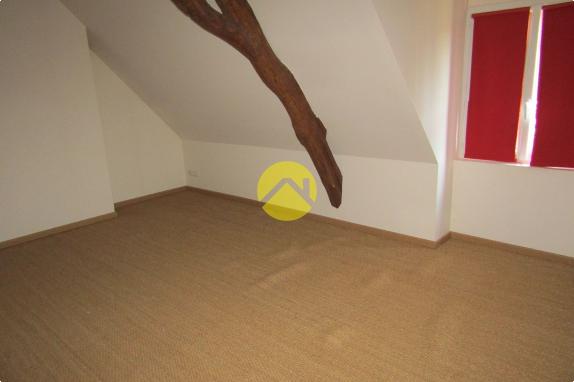 Maison + dépendance troglodyte