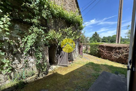 MAISON CREUSOISE + GRANGE EN PIERRE
