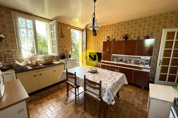 MAISON CREUSOISE + GRANGE EN PIERRE