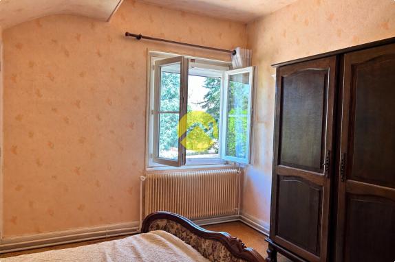 VILLA AVEC DEPENDANCES