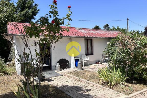 VILLA AVEC DEPENDANCES