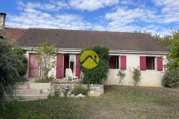 PAVILLON SUR AVORD DE 5 PIECES