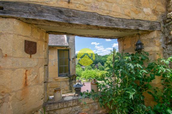 Maison avec gîte au centre bourg