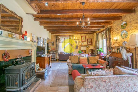 Maison avec gîte au centre bourg